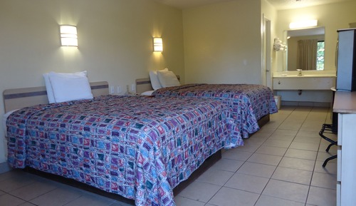 Standard Room, 2 Queen Beds, Smoking