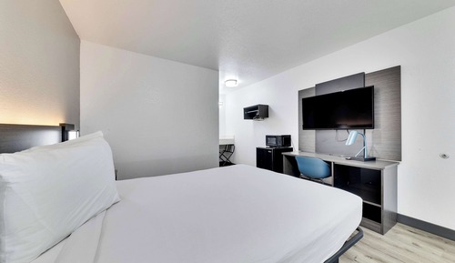 Deluxe Room, 1 Double Bed, Accessible, Non Smoking