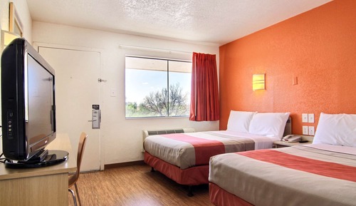 Standard Room, 2 Double Beds, Non Smoking