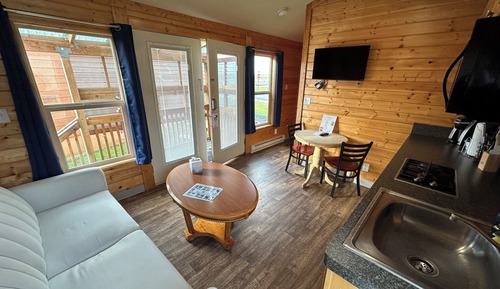 Two Bedroom Cabin with Kitchen