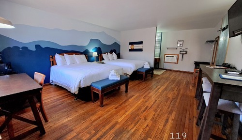 Basic Room, 2 Queen Beds, Non Smoking