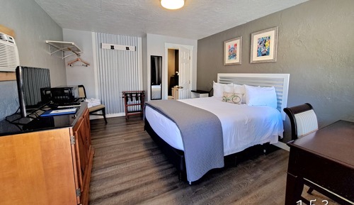 Signature Room, 1 Queen Bed, Non Smoking