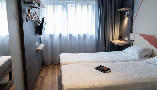 Room, 2 Twin Beds, Non Smoking, Ground Floor