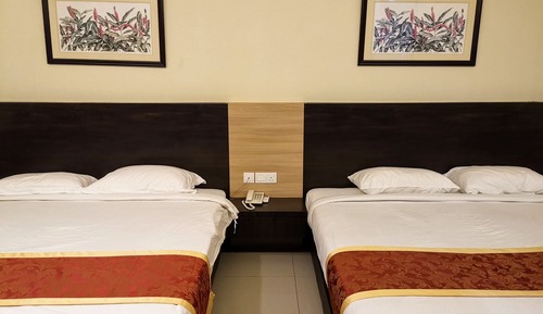 Deluxe Double King Room