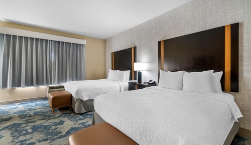 Room, 2 Queen Beds, Accessible, Bathtub