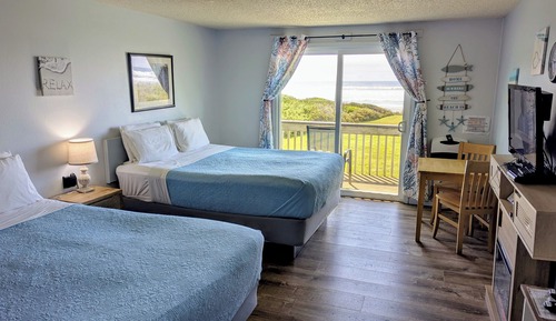 (B) Standard Room, 2 Queen Beds, Ground Floor (Pet Friendly)