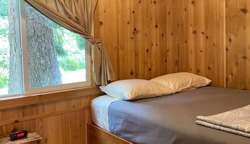 Cabin, 1 Bedroom (No Pets, Linens Available)