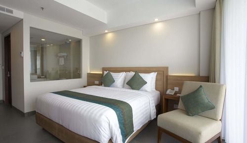 Deluxe Room, Balcony (Breakfast)