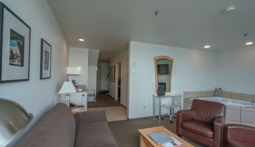 Executive Suite, 1 King Bed with Sofa bed, Hot Tub, Canal View