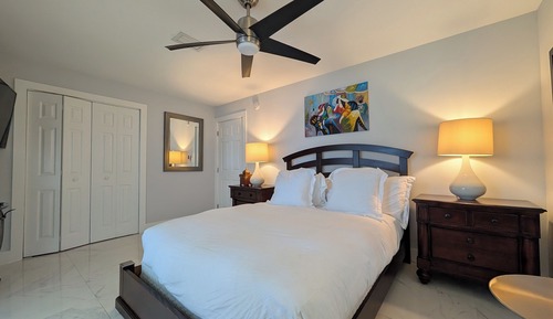 Prestige Suite - Queen (C2)
