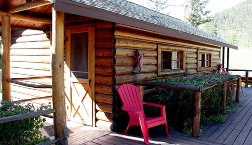 Deluxe Cabin, 2 Bedrooms, 2 Bathrooms (Cabin 9)