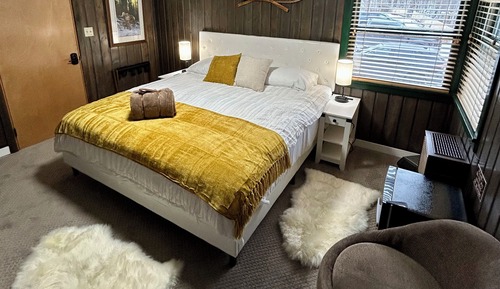 Deluxe Room, 1 King Bed