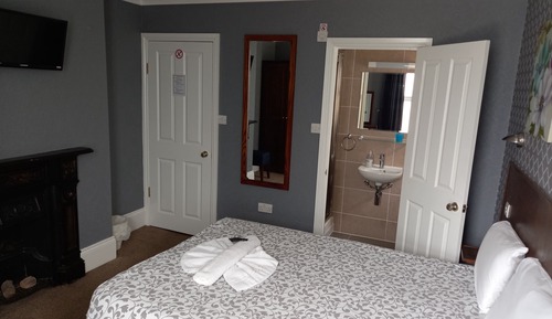 Double Room, Ensuite