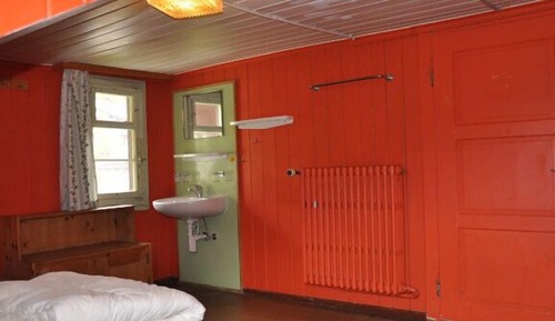 Basic Triple Room, Shared Bathroom