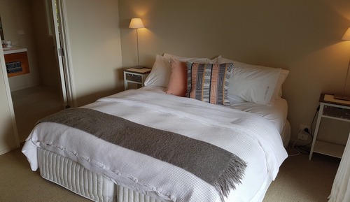 Panoramic Cottage, 2 Bedrooms, Ocean View