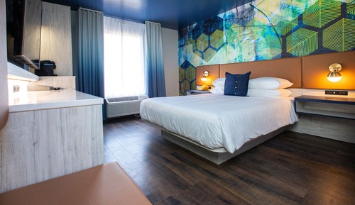 Standard Room, 1 Queen Bed, Accessible, Non Smoking