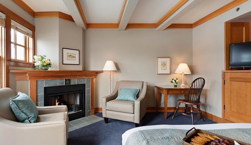 Queen Room with Jetted Tub Non View