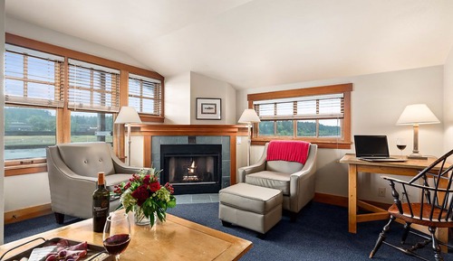 King Suite with Jetted Tub Non View