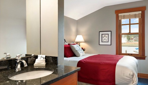 Navigators Suite with View