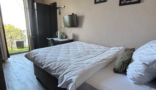 Standard Single Room, 1 Twin Bed, Lake View