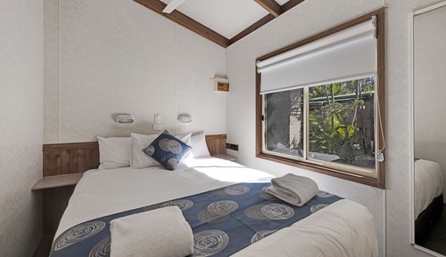 Standard 2 Bedroom Cabin - Sleeps 6