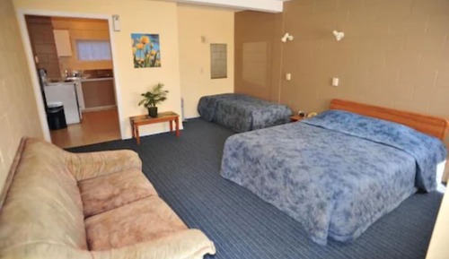 Economy Studio, Non Smoking, Kitchen (Economy studio unit)