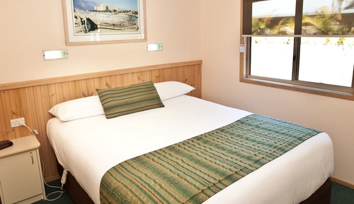 Standard Suite, 2 Bedrooms, Kitchen (HOLIDAY LODGE)