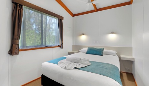 Corella Villa (1 Queen & 2 Bunks)