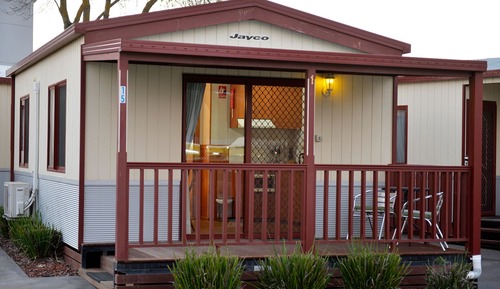 Deluxe Spa Cabin - Full Linen