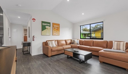 Superior Family Cabin (Sleeps 8)