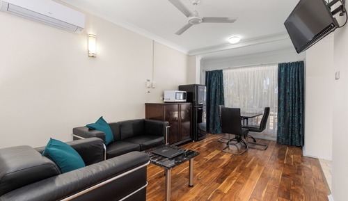 River Vista Room - Accessible