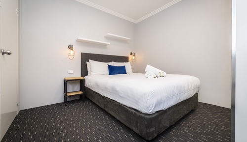 Two Bedroom Apartment with Pool View