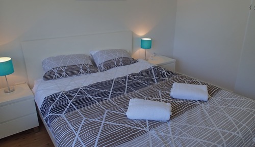 House, 4 Bedrooms, Lake View, Lakeside