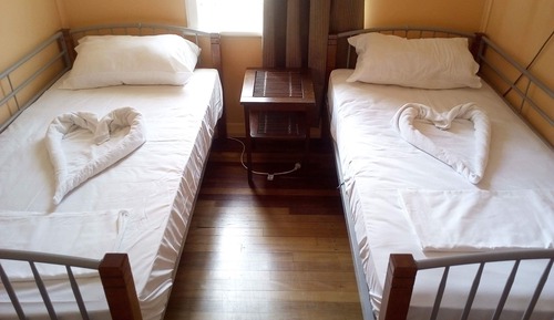 Standard Room, 2 Twin Beds, Non Smoking, Shared Bathroom (with Air Con)