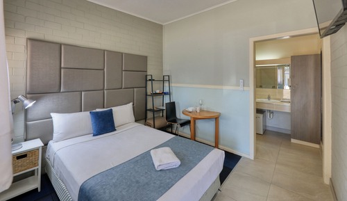 Basic Single Room, 1 Bedroom, Courtyard Area