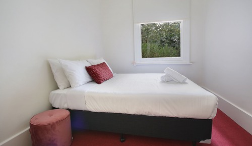 Basic Room, 1 Double Bed, Garden View