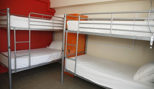 6 Bed Mixed Dorm