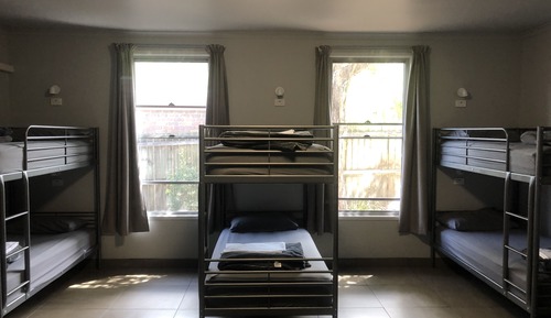 10 Bed Mixed Dorm En Suite