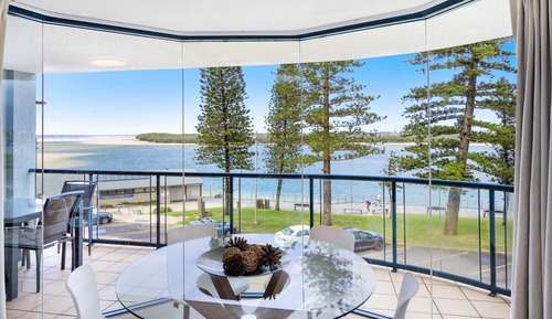 Level 3 Two Bedroom Apartment, Ocean Views