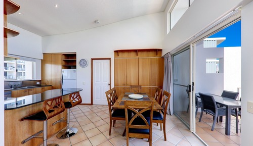 Level 3 Three Bedroom Apartment, Sea Views (Stair Access)