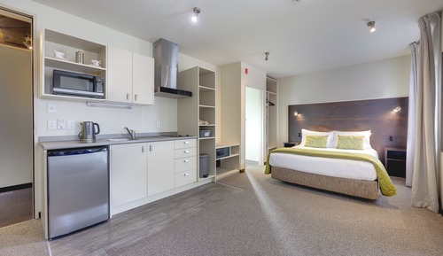 Deluxe Studio (Queen Studio)