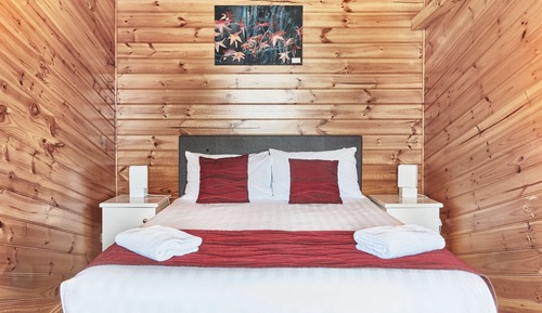 One Bedroom Spa Cottage