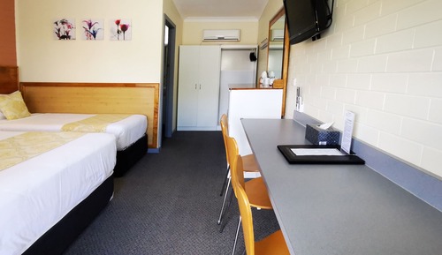 Twin Room, Private Bathroom, Ground Floor