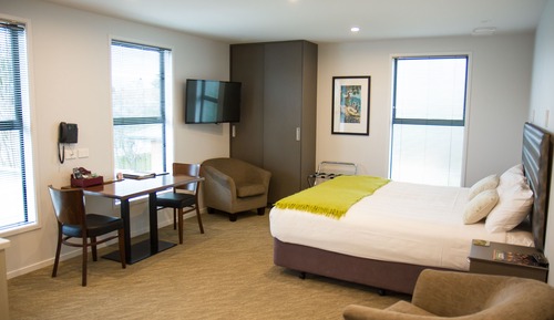 Executive Studio, Non Smoking, Kitchenette (Executive Studio -SpaBath)