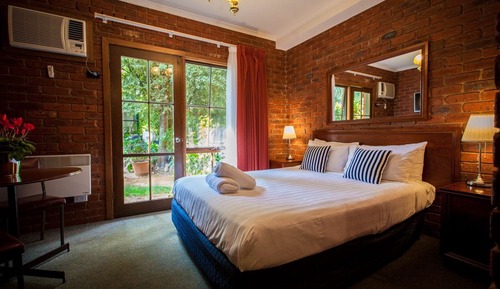 Family Room, Non Smoking (FAMILY ROOMS SLEEPS 4)