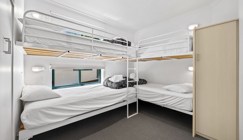 Three Bedroom Premium Family Villa (8 berth)