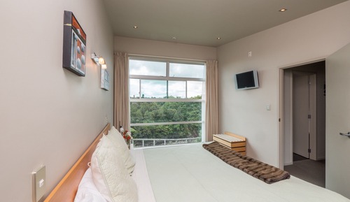 Standard Suite, 2 Bedrooms, Kitchen