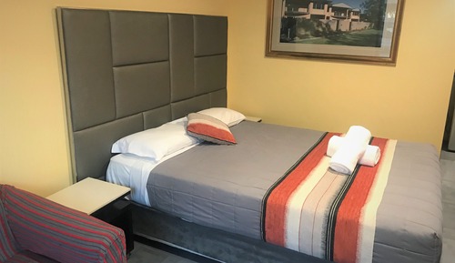 Deluxe Room, 1 Queen Bed