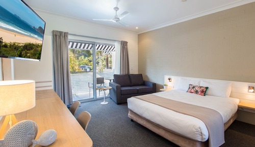 Deluxe Room, 1 Queen Bed