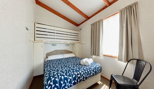 Beach View Cabin sleeps 5